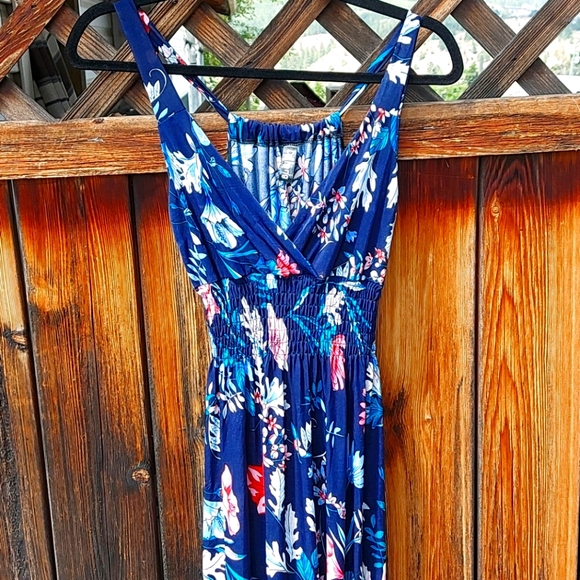 Navy Floral Maxi dress - Picture 2 of 15